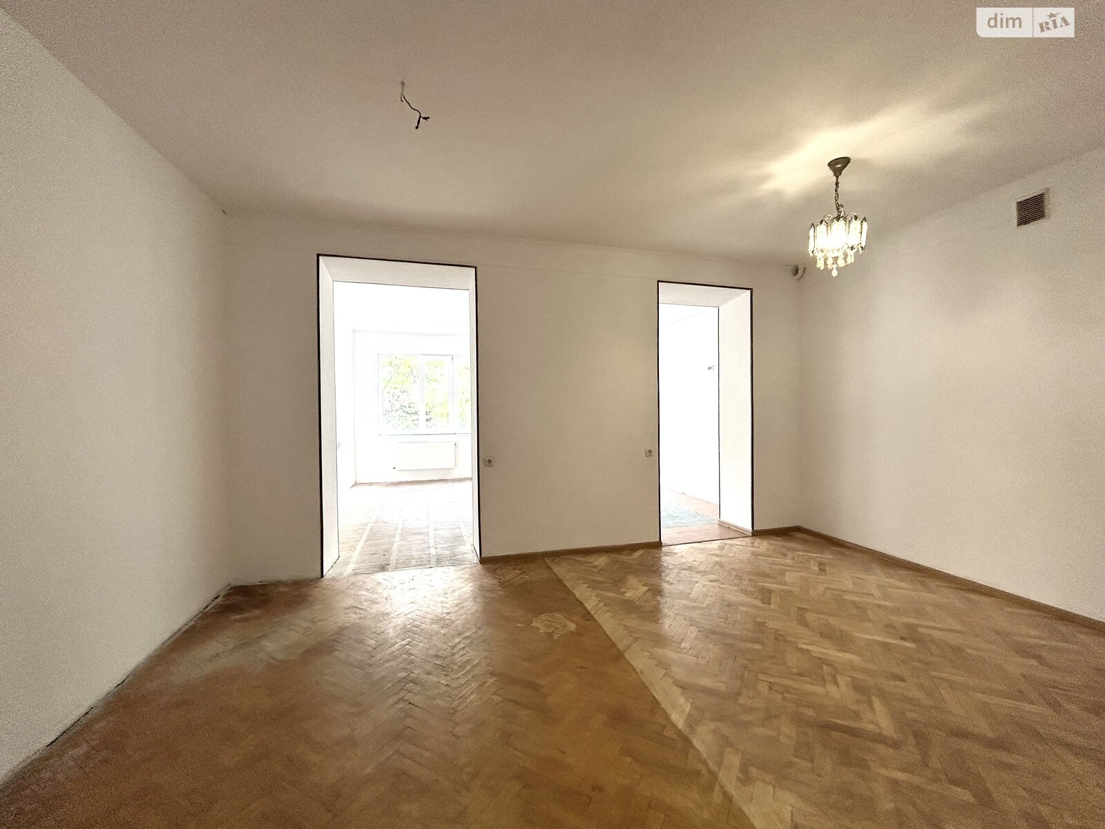 Продажа двухкомнатной квартиры в Тернополе, на ул. Барвинских Семьи, район Центр фото 1 Продажа двухкомнатной квартиры в Тернополе, на ул. Барвинских Семьи, район Центр фото 1