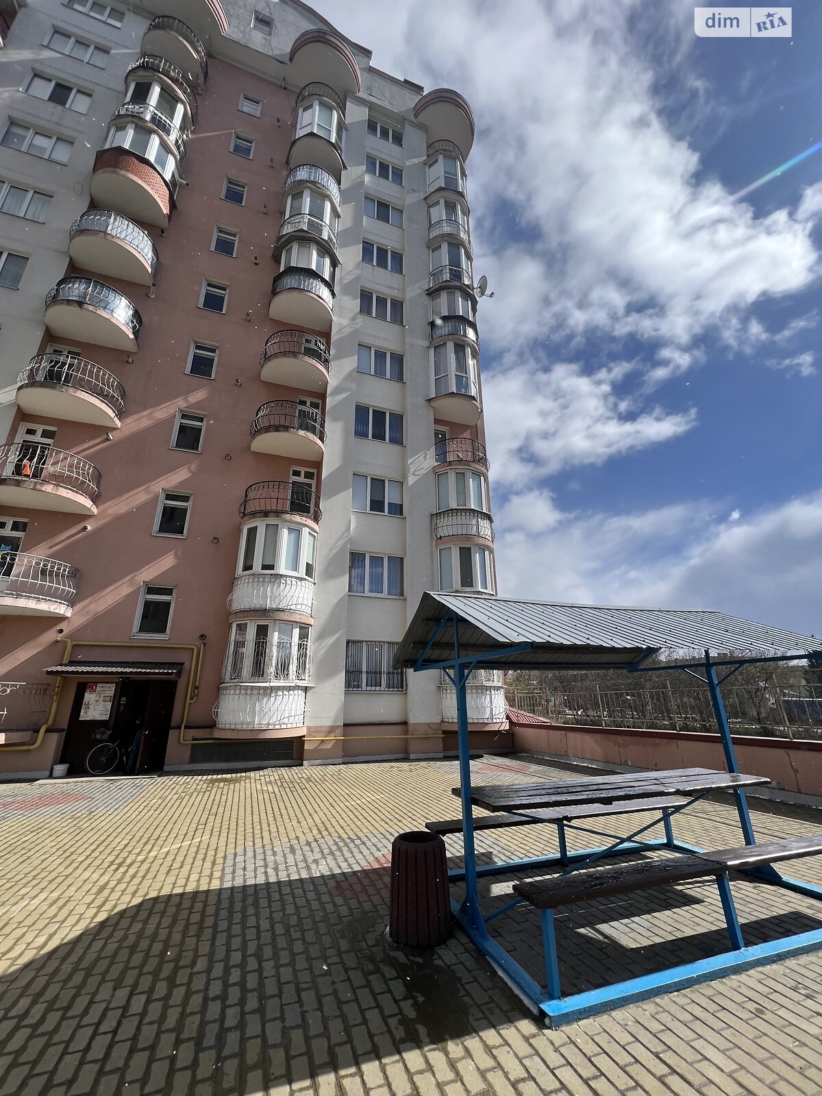 Продаж однокімнатної квартири в Тернополі, на вул. Чернівецька, район Центр фото 1 Продаж однокімнатної квартири в Тернополі, на вул. Чернівецька, район Центр фото 1
