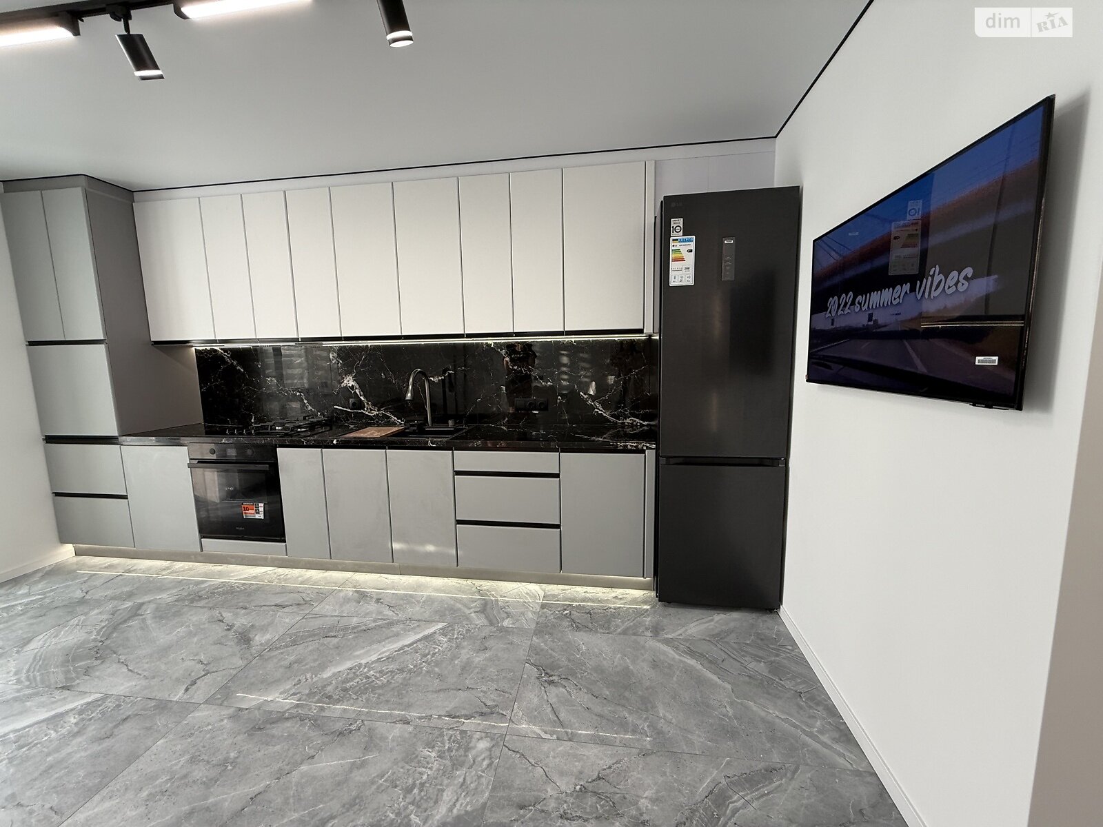 Продажа однокомнатной квартиры в Тернополе, на ул. Черновецкая 71, район Центр фото 1 Продажа однокомнатной квартиры в Тернополе, на ул. Черновецкая 71, район Центр фото 1