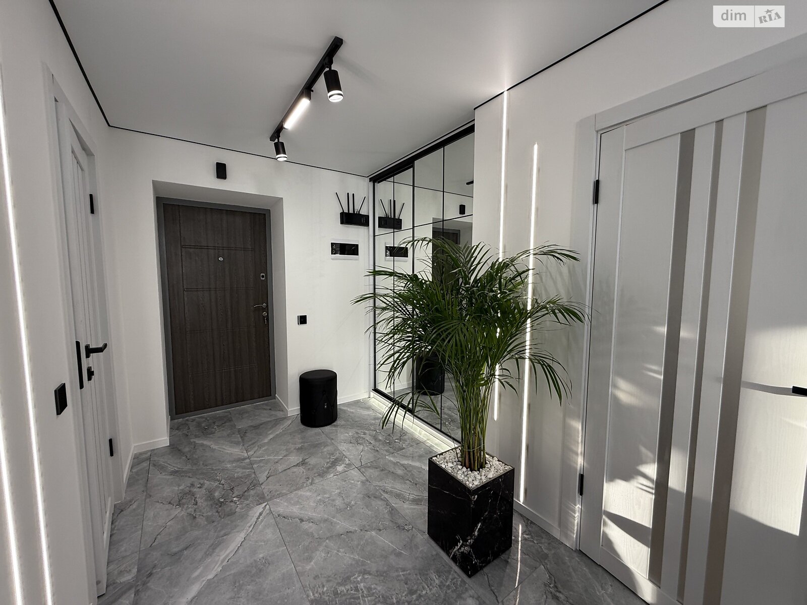 Продажа однокомнатной квартиры в Тернополе, на ул. Черновецкая 71, район Центр фото 1 Продажа однокомнатной квартиры в Тернополе, на ул. Черновецкая 71, район Центр фото 1