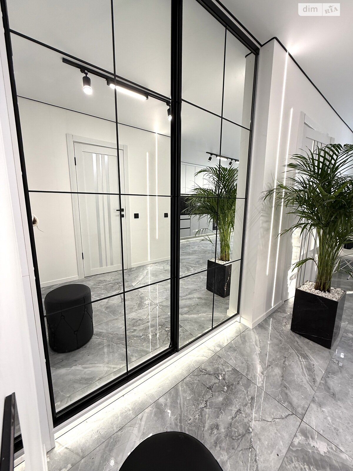 Продажа однокомнатной квартиры в Тернополе, на ул. Черновецкая 71, район Центр фото 1 Продажа однокомнатной квартиры в Тернополе, на ул. Черновецкая 71, район Центр фото 1