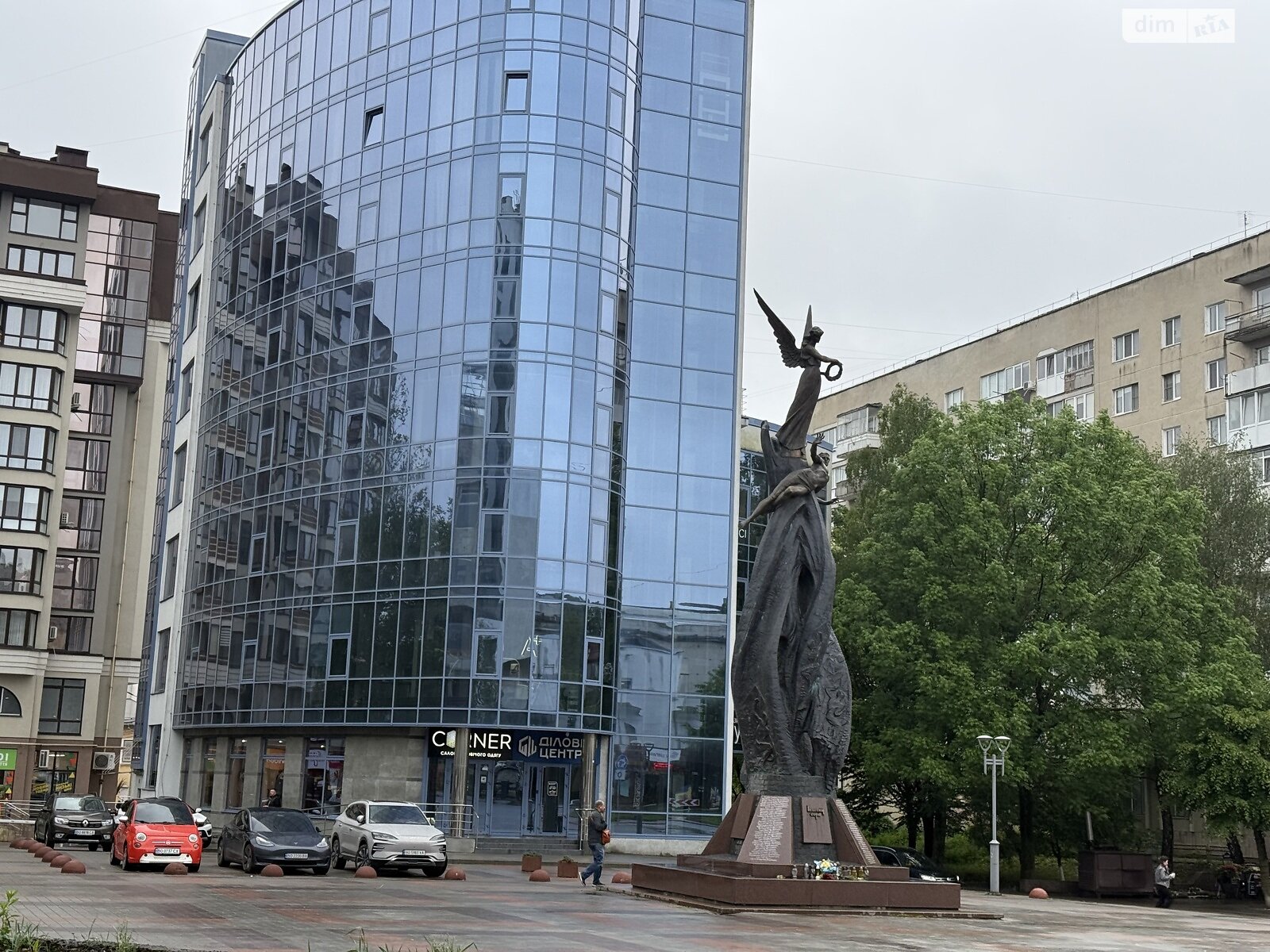 Продажа двухкомнатной квартиры в Тернополе, на ул. Доли 9, район Центр фото 1 Продажа двухкомнатной квартиры в Тернополе, на ул. Доли 9, район Центр фото 1
