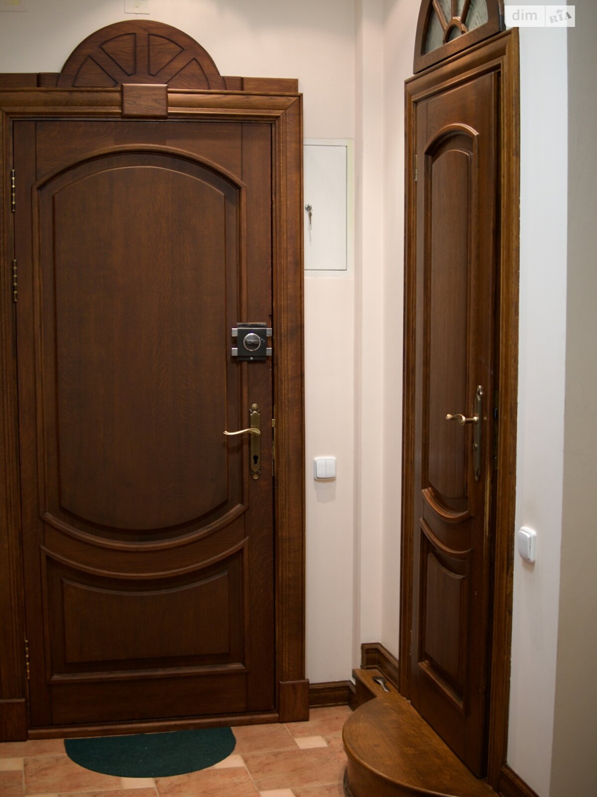 Продажа трехкомнатной квартиры в Тернополе, на ул. Франко Ивана 10, район Центр фото 1 Продажа трехкомнатной квартиры в Тернополе, на ул. Франко Ивана 10, район Центр фото 1