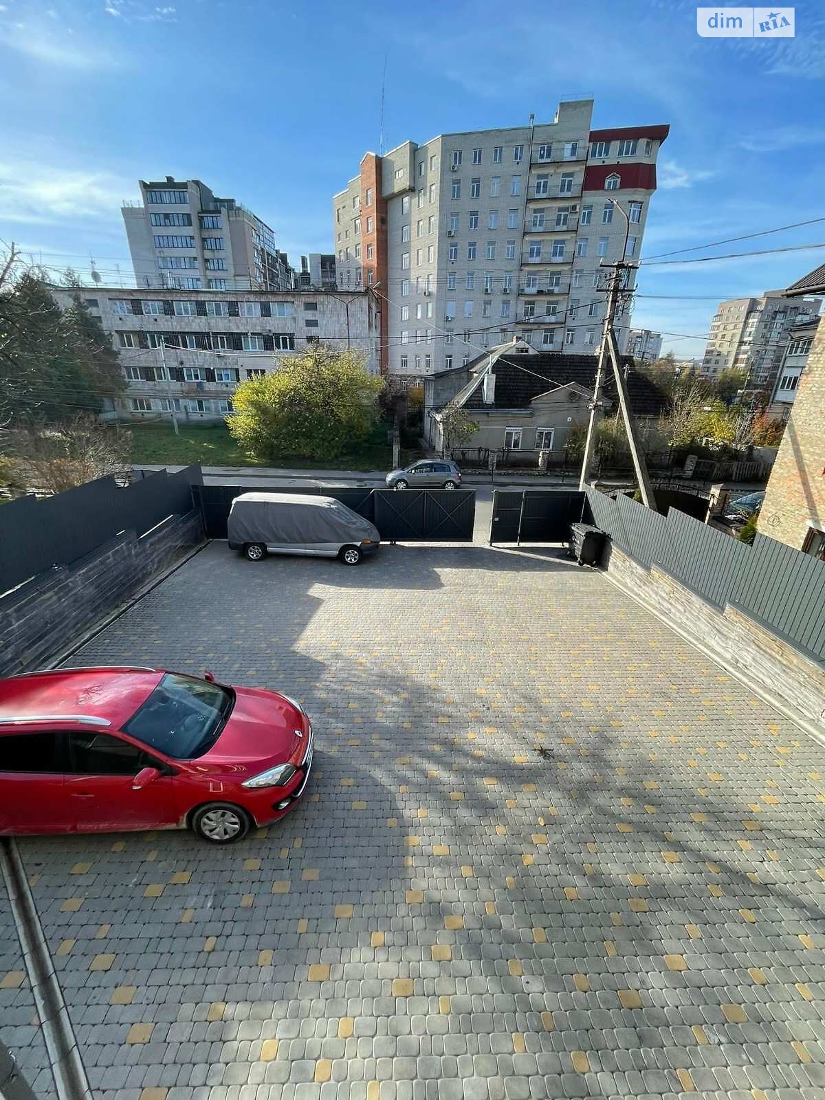 Продаж трикімнатної квартири в Тернополі, на вул. Гайова 7, район Центр фото 1 Продаж трикімнатної квартири в Тернополі, на вул. Гайова 7, район Центр фото 1