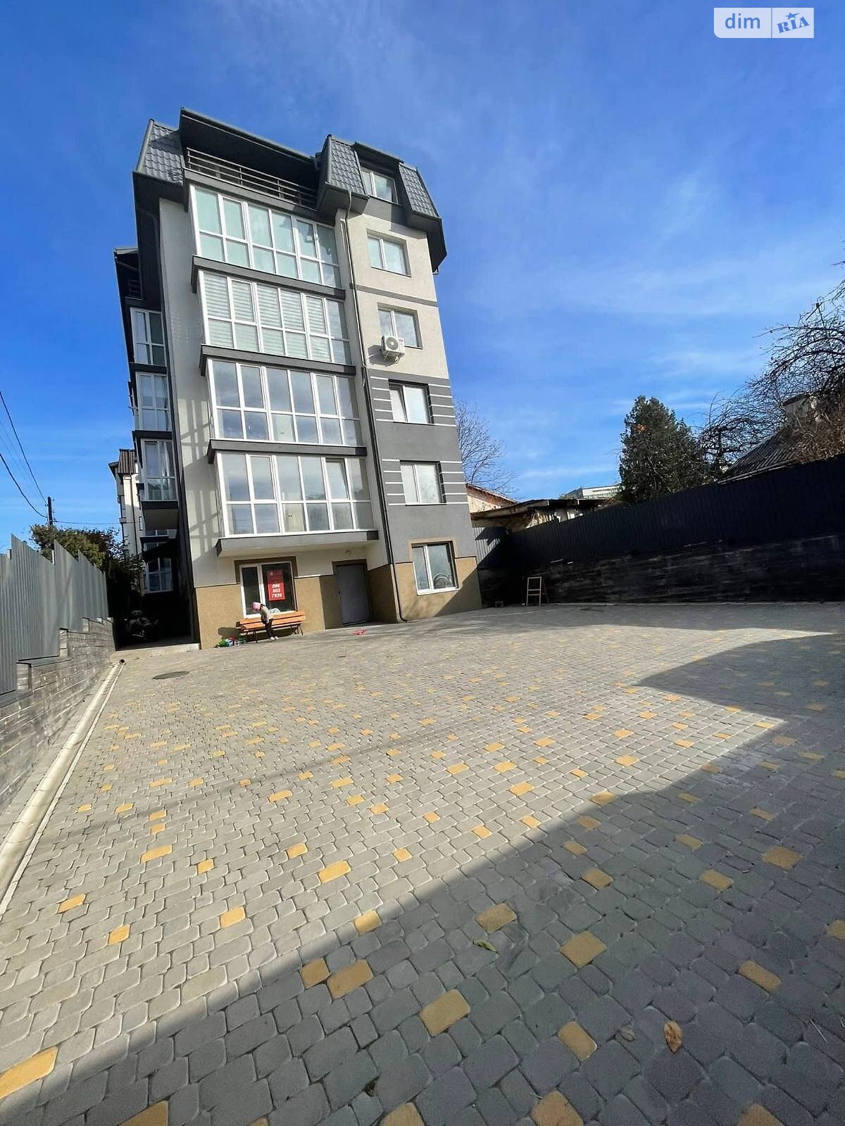 Продаж трикімнатної квартири в Тернополі, на вул. Гайова 7, район Центр фото 1 Продаж трикімнатної квартири в Тернополі, на вул. Гайова 7, район Центр фото 1