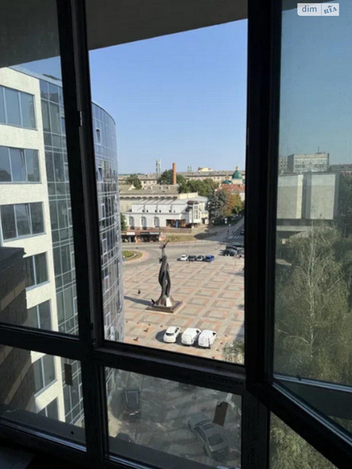 Продаж двокімнатної квартири в Тернополі, на пл. Героїв Євромайдану, район Центр фото 1 Продаж двокімнатної квартири в Тернополі, на пл. Героїв Євромайдану, район Центр фото 1