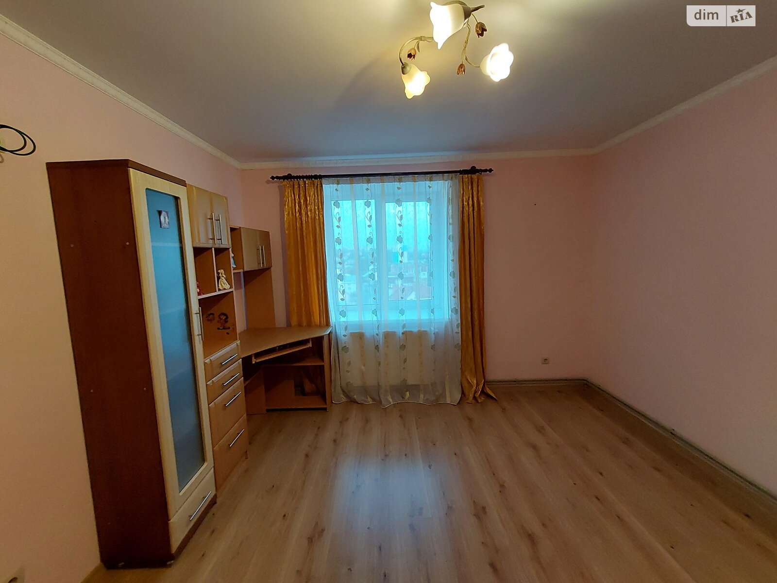 Продаж двокімнатної квартири в Тернополі, на вул. Шпитальна, район Центр фото 1 Продаж двокімнатної квартири в Тернополі, на вул. Шпитальна, район Центр фото 1