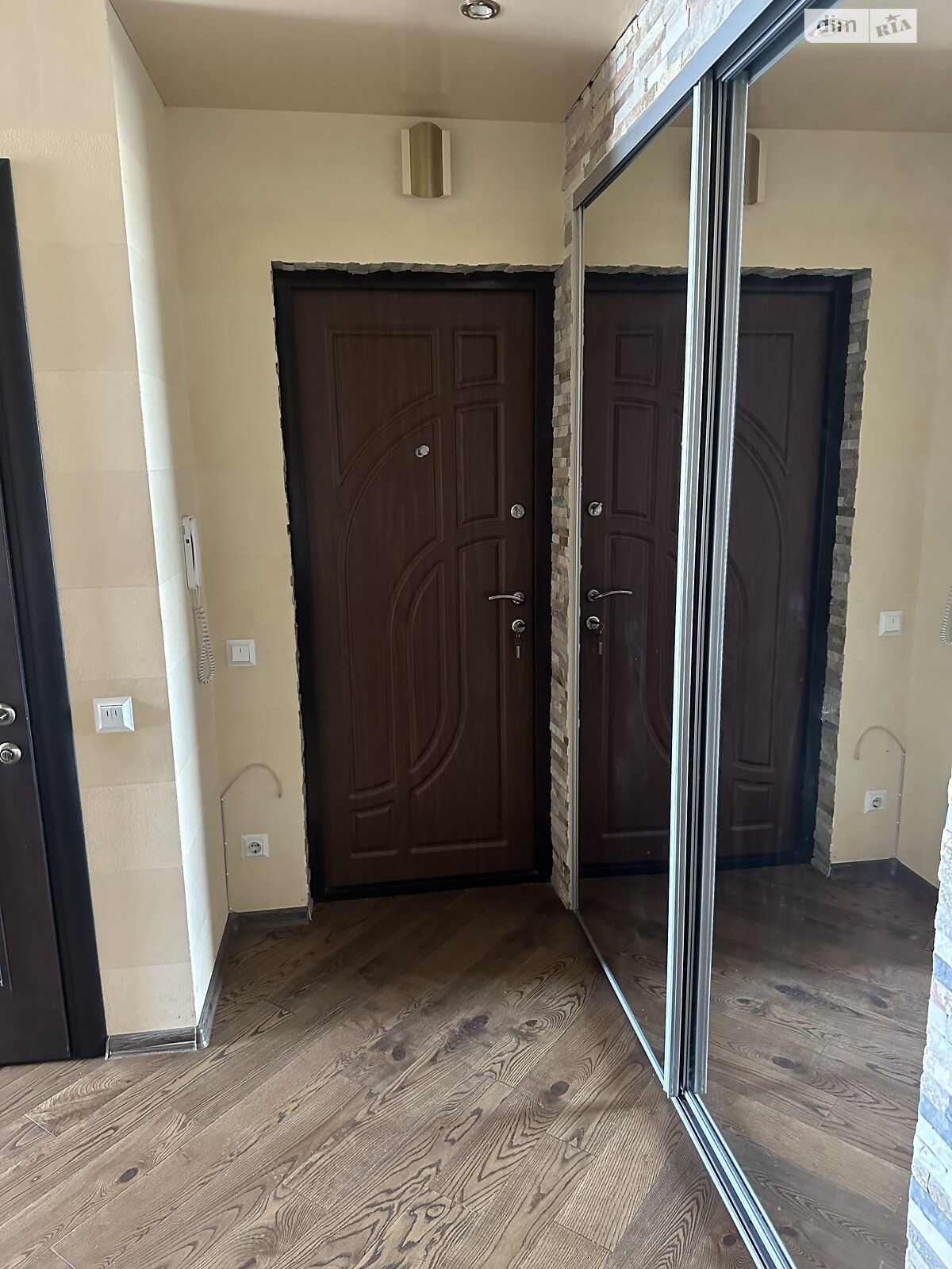 Продажа двухкомнатной квартиры в Тернополе, на ул. Госпитальная 6, район Центр фото 1 Продажа двухкомнатной квартиры в Тернополе, на ул. Госпитальная 6, район Центр фото 1