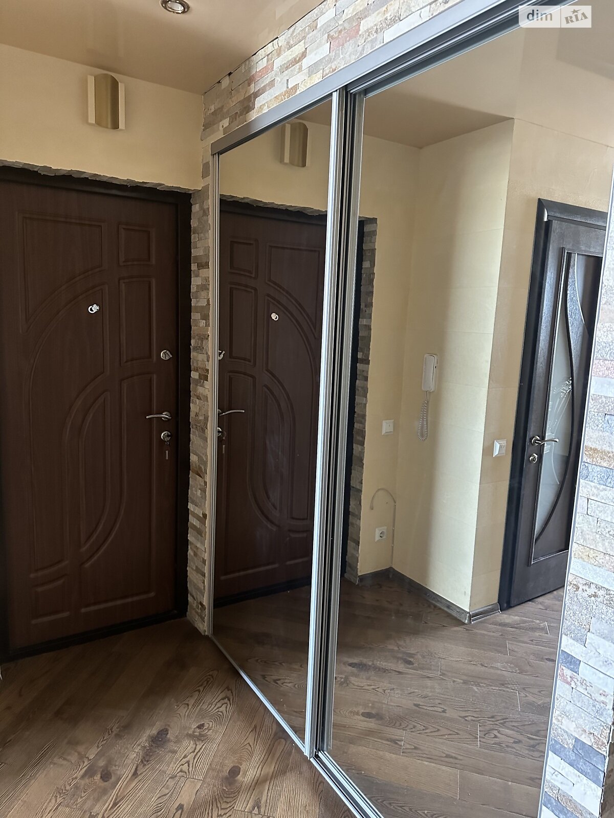 Продажа двухкомнатной квартиры в Тернополе, на ул. Госпитальная 6, район Центр фото 1 Продажа двухкомнатной квартиры в Тернополе, на ул. Госпитальная 6, район Центр фото 1