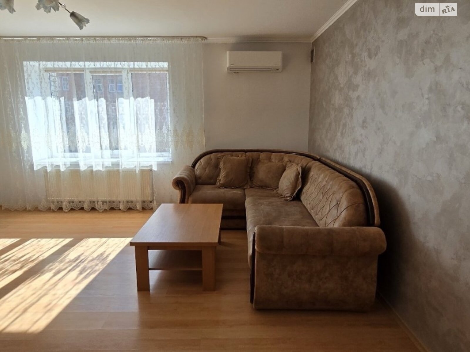 Продажа трехкомнатной квартиры в Тернополе, на ул. Госпитальная, район Центр фото 1 Продажа трехкомнатной квартиры в Тернополе, на ул. Госпитальная, район Центр фото 1