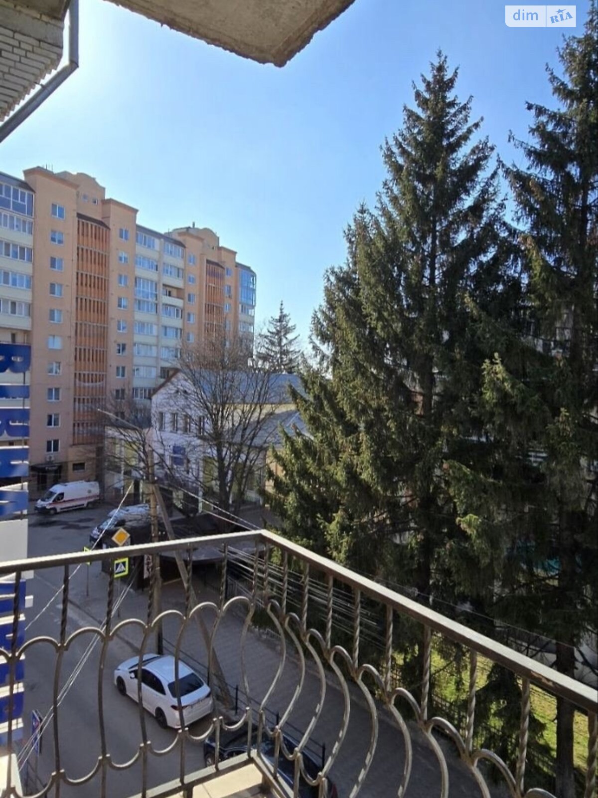 Продажа трехкомнатной квартиры в Тернополе, на ул. Госпитальная, район Центр фото 1 Продажа трехкомнатной квартиры в Тернополе, на ул. Госпитальная, район Центр фото 1