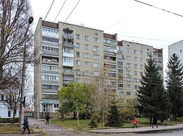 Продажа трехкомнатной квартиры в Тернополе, на ул. Живова Анатолия район Центр фото 1 Продажа трехкомнатной квартиры в Тернополе, на ул. Живова Анатолия район Центр фото 1