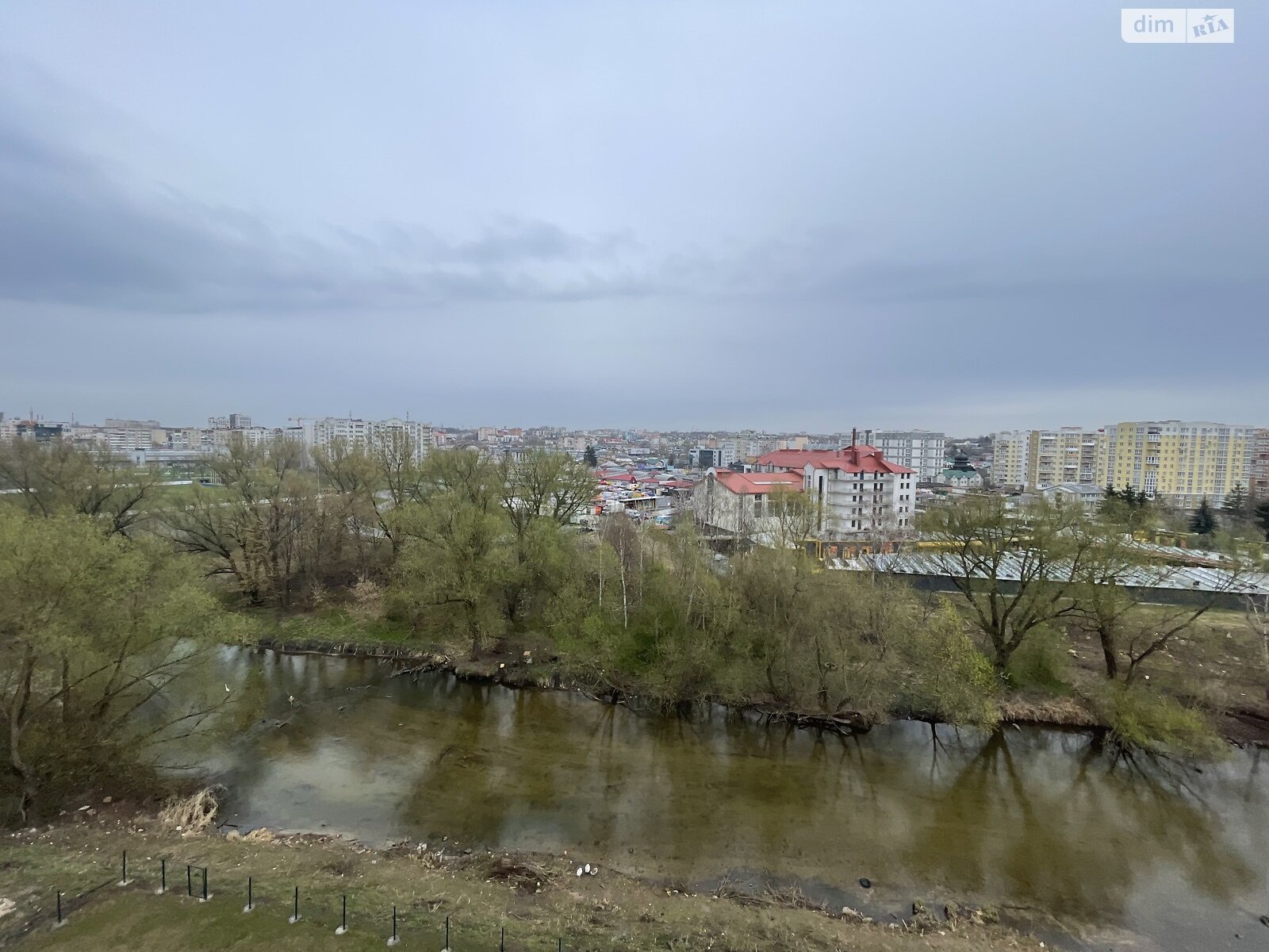 Продажа двухкомнатной квартиры в Тернополе, на пер. Кирпичный, район Центр фото 1 Продажа двухкомнатной квартиры в Тернополе, на пер. Кирпичный, район Центр фото 1