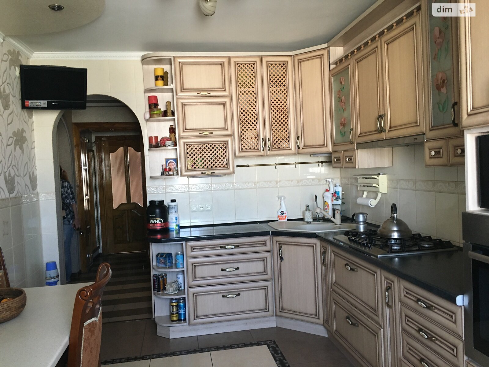 Продажа трехкомнатной квартиры в Тернополе, на ул. Коллонтая Гуго 2, район Центр фото 1 Продажа трехкомнатной квартиры в Тернополе, на ул. Коллонтая Гуго 2, район Центр фото 1