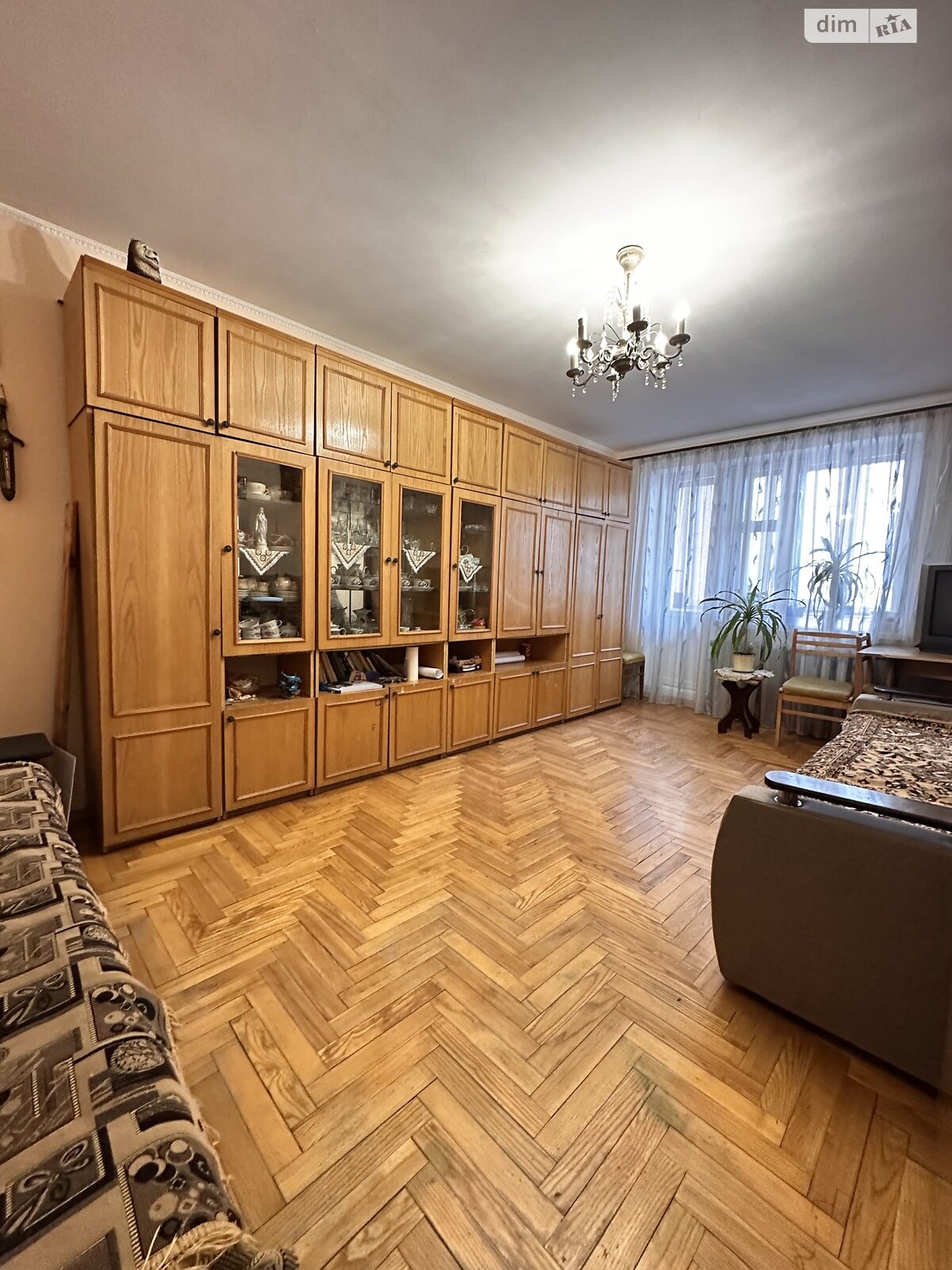 Продаж трикімнатної квартири в Тернополі, на вул. Коллонтая Гуго 2, район Центр фото 1 Продаж трикімнатної квартири в Тернополі, на вул. Коллонтая Гуго 2, район Центр фото 1