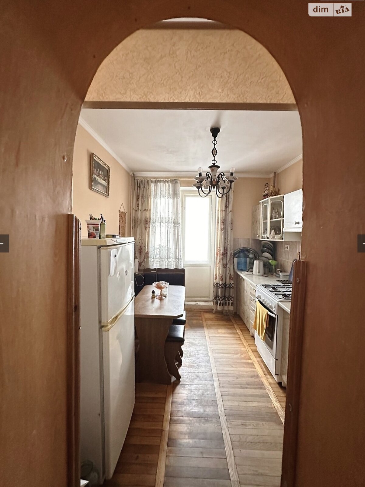 Продажа трехкомнатной квартиры в Тернополе, на ул. Коллонтая Гуго 2, район Центр фото 1 Продажа трехкомнатной квартиры в Тернополе, на ул. Коллонтая Гуго 2, район Центр фото 1