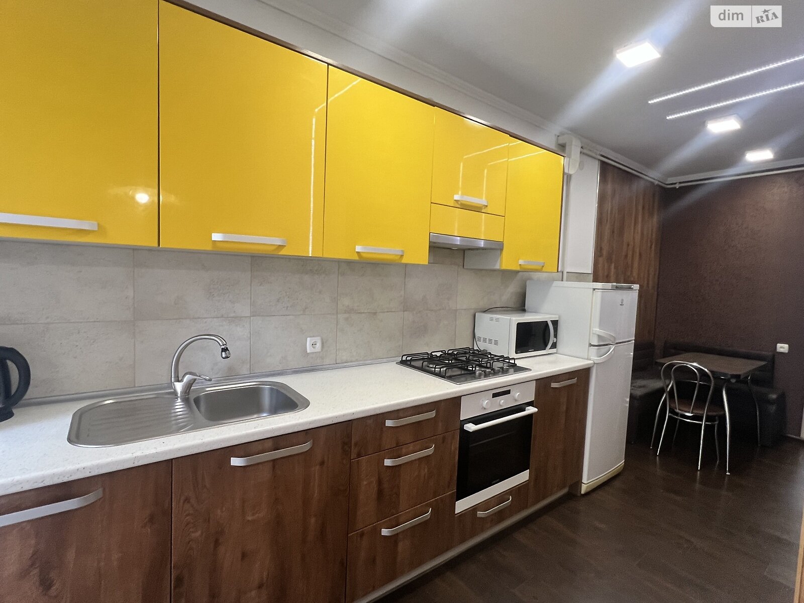 Продаж двокімнатної квартири в Тернополі, на вул. Коперника 11, район Центр фото 1 Продаж двокімнатної квартири в Тернополі, на вул. Коперника 11, район Центр фото 1