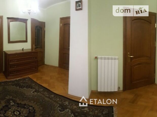 Продаж трикімнатної квартири в Тернополі на вул. Липова район Центр фото 1 Продаж трикімнатної квартири в Тернополі на вул. Липова район Центр фото 1