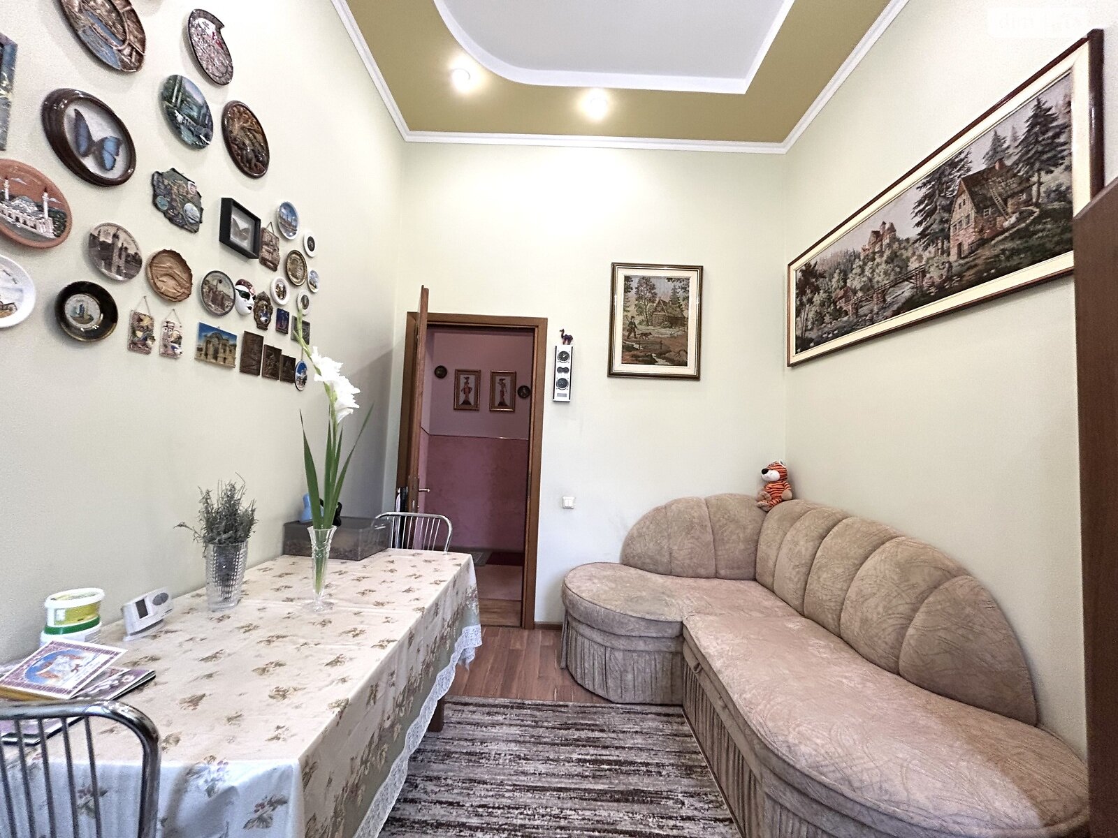 Продажа четырехкомнатной квартиры в Тернополе, на ул. Листопадовая 6, район Центр фото 1 Продажа четырехкомнатной квартиры в Тернополе, на ул. Листопадовая 6, район Центр фото 1