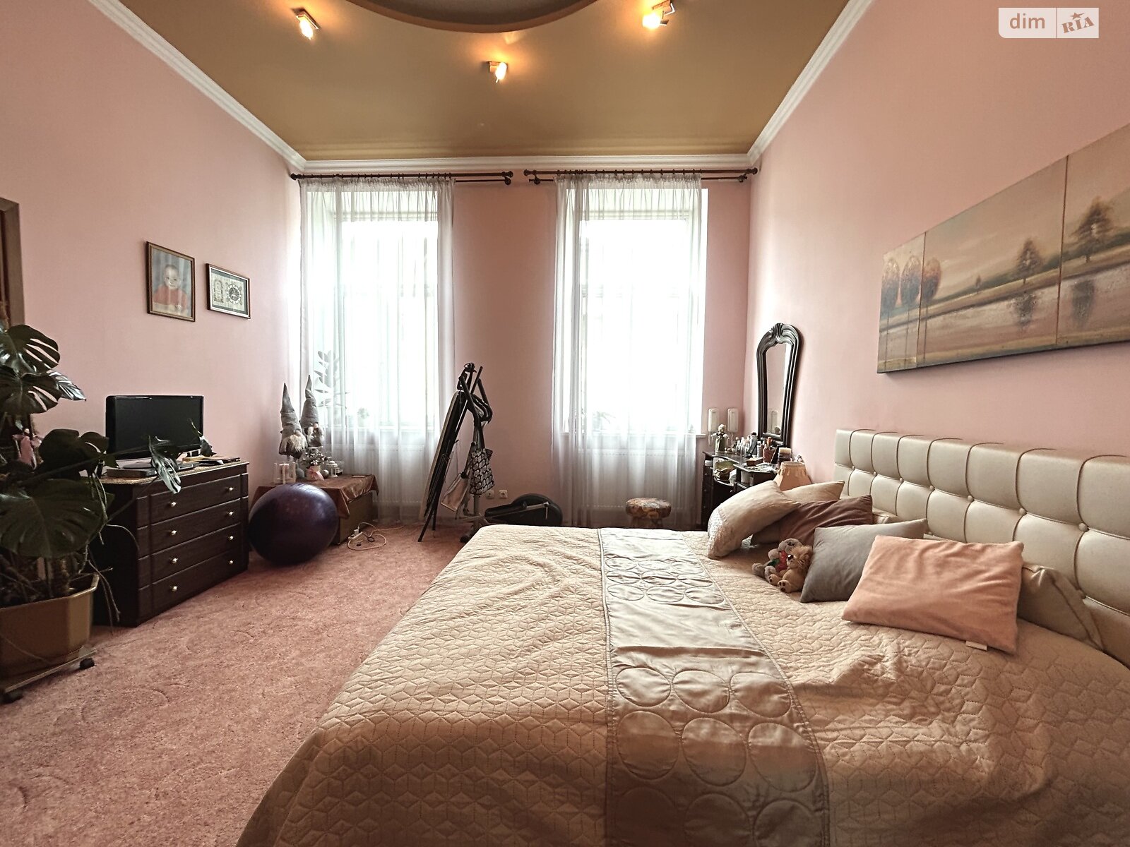 Продажа четырехкомнатной квартиры в Тернополе, на ул. Листопадовая 6, район Центр фото 1 Продажа четырехкомнатной квартиры в Тернополе, на ул. Листопадовая 6, район Центр фото 1