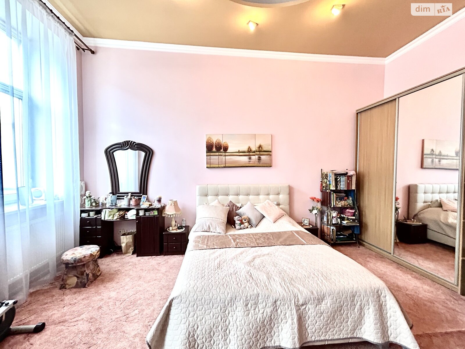 Продажа четырехкомнатной квартиры в Тернополе, на ул. Листопадовая 6, район Центр фото 1 Продажа четырехкомнатной квартиры в Тернополе, на ул. Листопадовая 6, район Центр фото 1