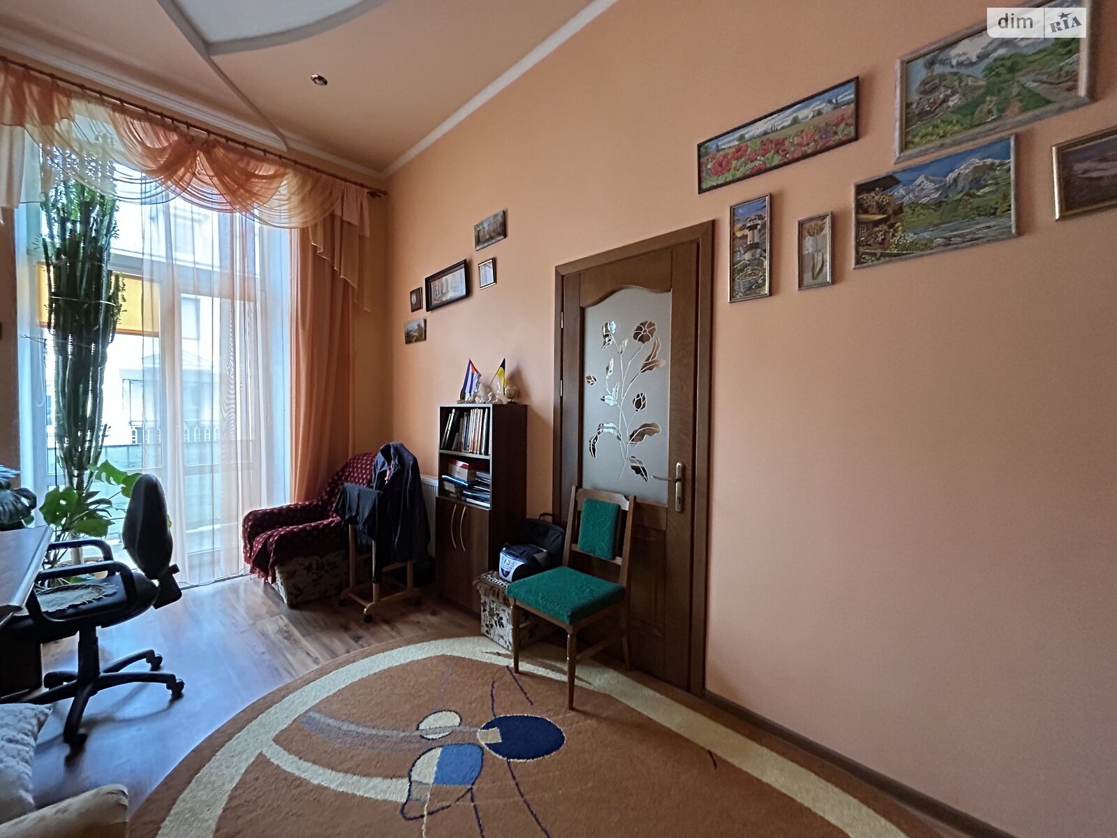 Продажа четырехкомнатной квартиры в Тернополе, на ул. Листопадовая 6, район Центр фото 1 Продажа четырехкомнатной квартиры в Тернополе, на ул. Листопадовая 6, район Центр фото 1