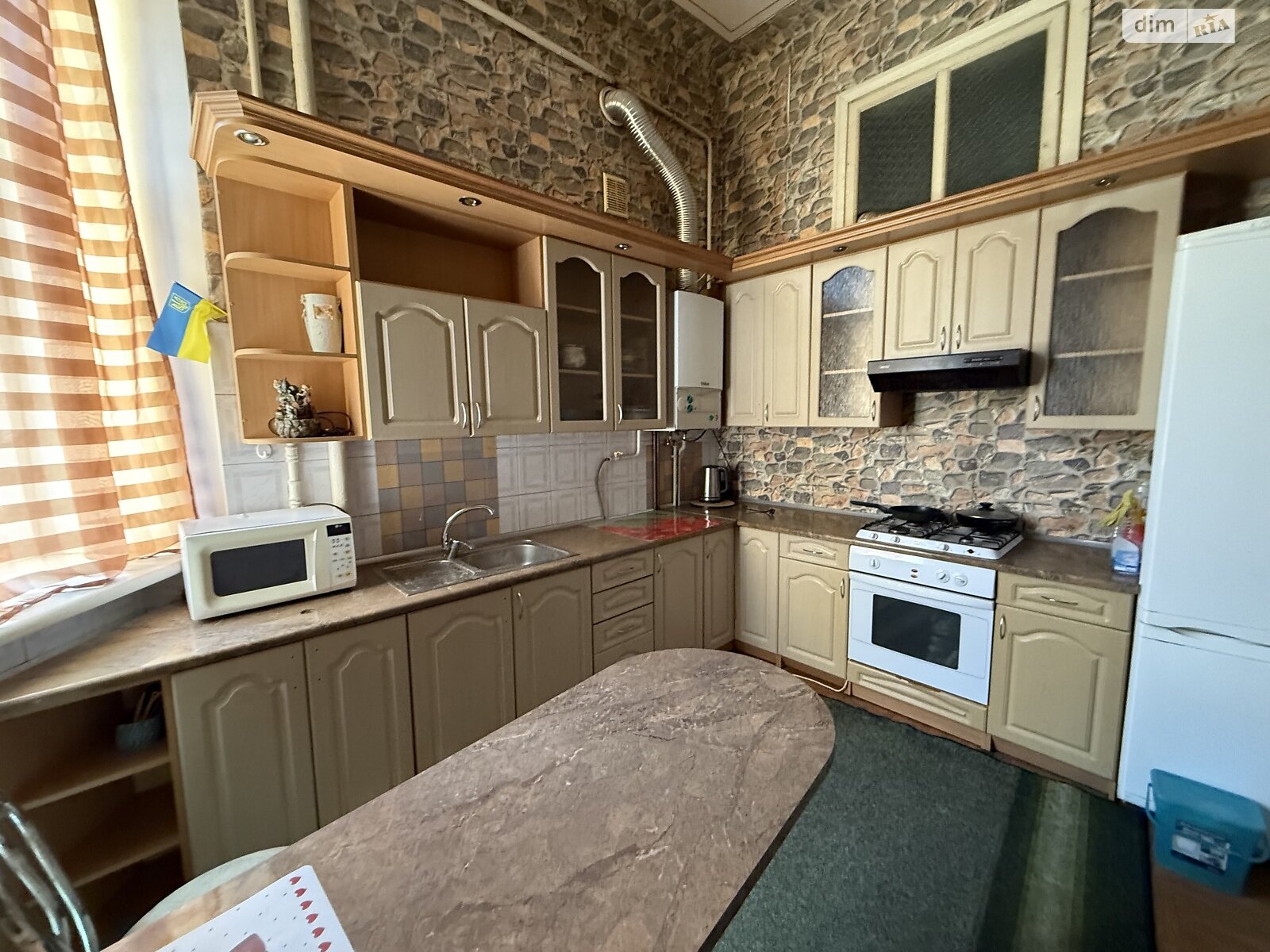 Продажа трехкомнатной квартиры в Тернополе, на ул. Листопадовая, район Центр фото 1