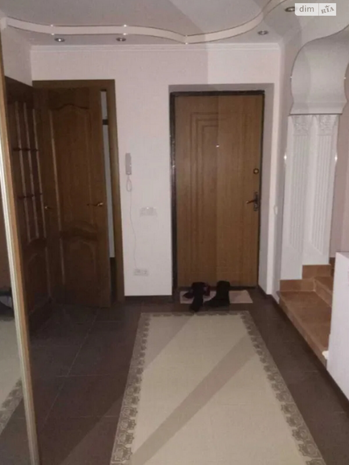 Продаж трикімнатної квартири в Тернополі, на вул. Лозовецька, район Центр фото 1 Продаж трикімнатної квартири в Тернополі, на вул. Лозовецька, район Центр фото 1