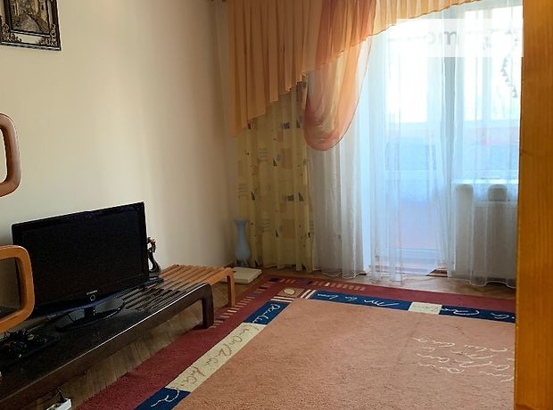 Продажа трехкомнатной квартиры в Тернополе, на ул. Оболоня район Центр фото 1 Продажа трехкомнатной квартиры в Тернополе, на ул. Оболоня район Центр фото 1