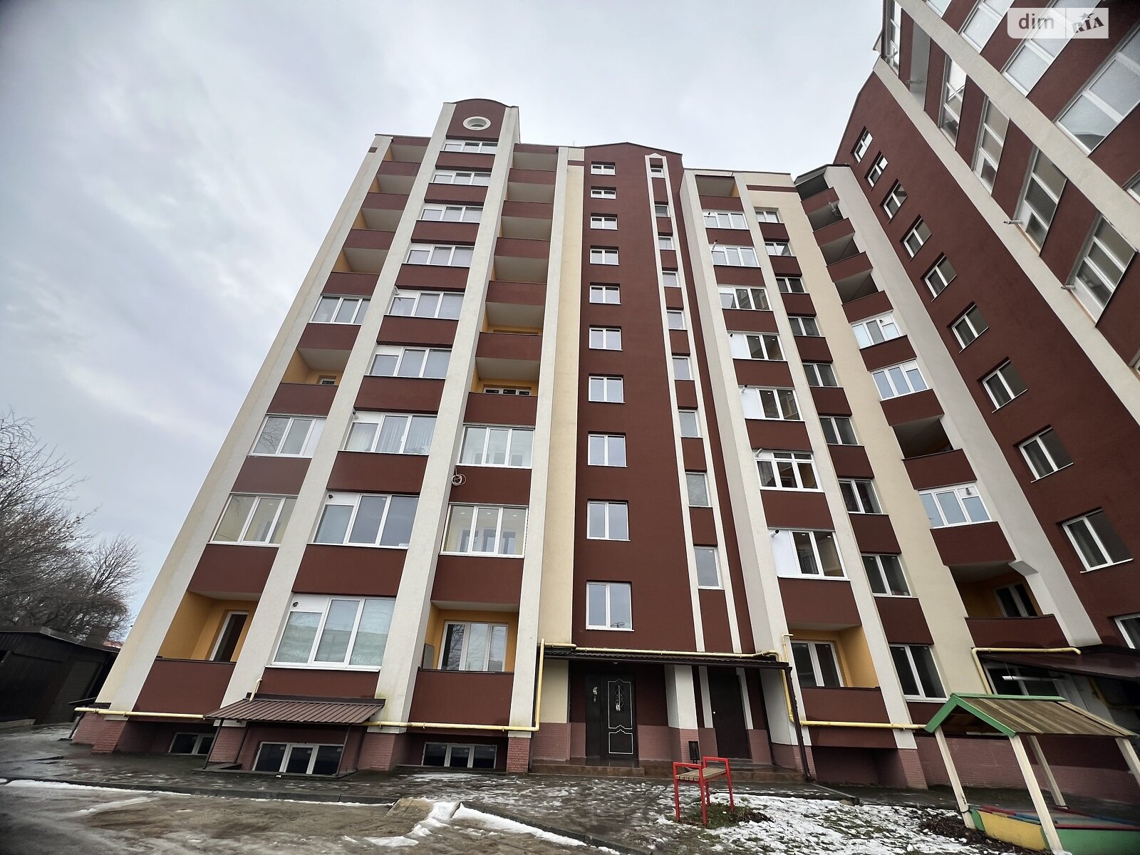 Продаж трикімнатної квартири в Тернополі, на вул. Пирогова 46, район Центр фото 1 Продаж трикімнатної квартири в Тернополі, на вул. Пирогова 46, район Центр фото 1