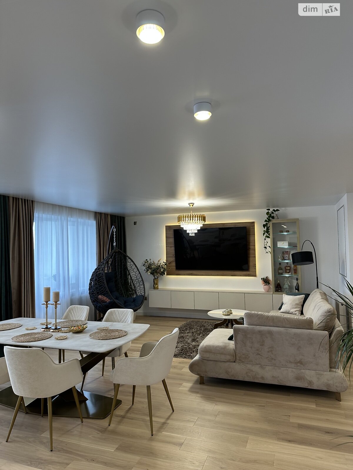 Продаж трикімнатної квартири в Тернополі, на вул. Пирогова 46, район Центр фото 1 Продаж трикімнатної квартири в Тернополі, на вул. Пирогова 46, район Центр фото 1