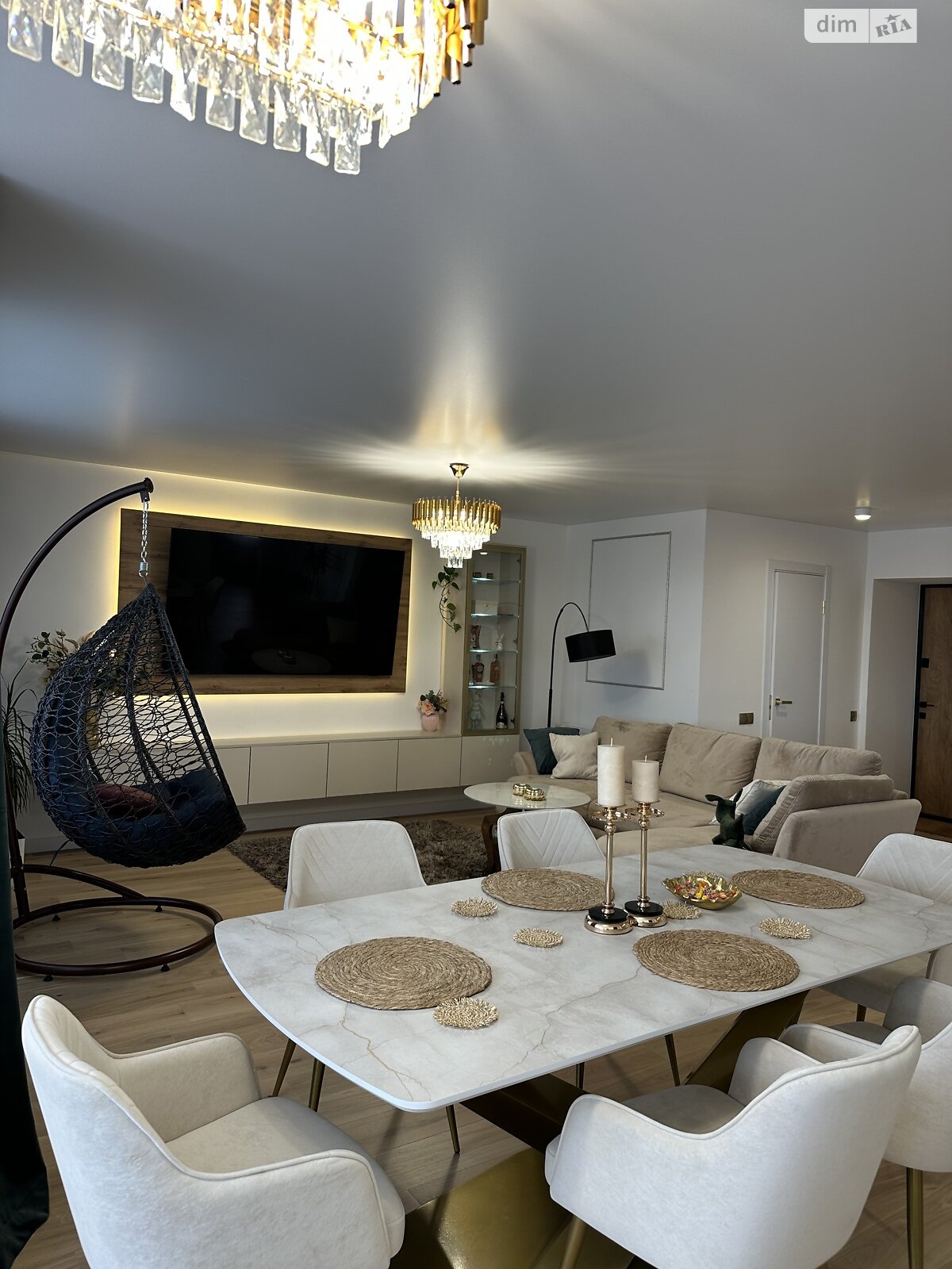 Продаж трикімнатної квартири в Тернополі, на вул. Пирогова 46, район Центр фото 1 Продаж трикімнатної квартири в Тернополі, на вул. Пирогова 46, район Центр фото 1