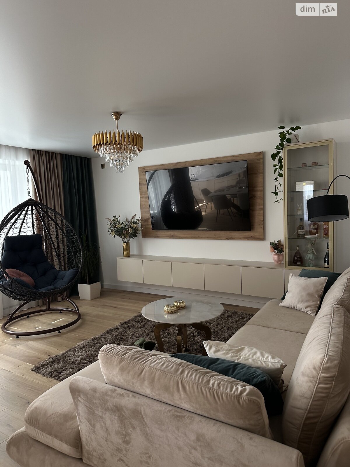 Продаж трикімнатної квартири в Тернополі, на вул. Пирогова 46, район Центр фото 1 Продаж трикімнатної квартири в Тернополі, на вул. Пирогова 46, район Центр фото 1