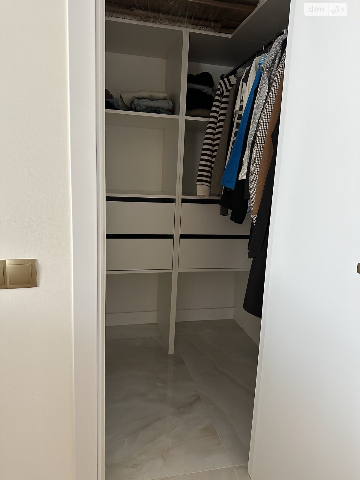 Продаж трикімнатної квартири в Тернополі, на вул. Пирогова 46, район Центр фото 1 Продаж трикімнатної квартири в Тернополі, на вул. Пирогова 46, район Центр фото 1