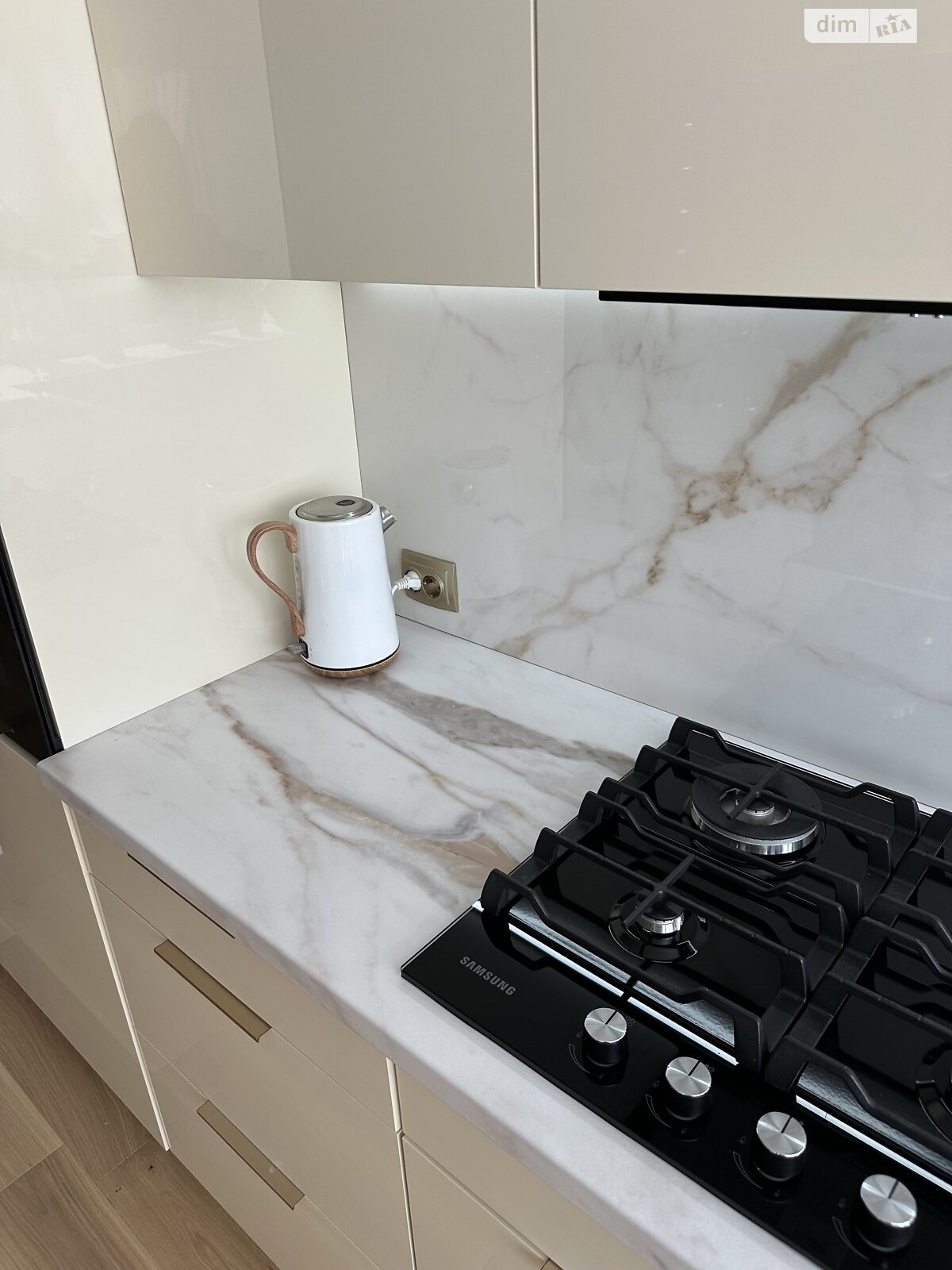 Продаж трикімнатної квартири в Тернополі, на вул. Пирогова 46, район Центр фото 1 Продаж трикімнатної квартири в Тернополі, на вул. Пирогова 46, район Центр фото 1