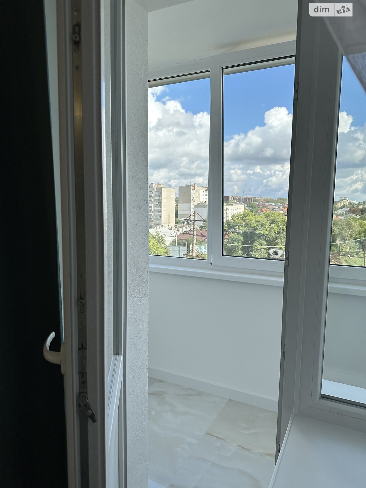 Продаж трикімнатної квартири в Тернополі, на вул. Пирогова 46, район Центр фото 1 Продаж трикімнатної квартири в Тернополі, на вул. Пирогова 46, район Центр фото 1