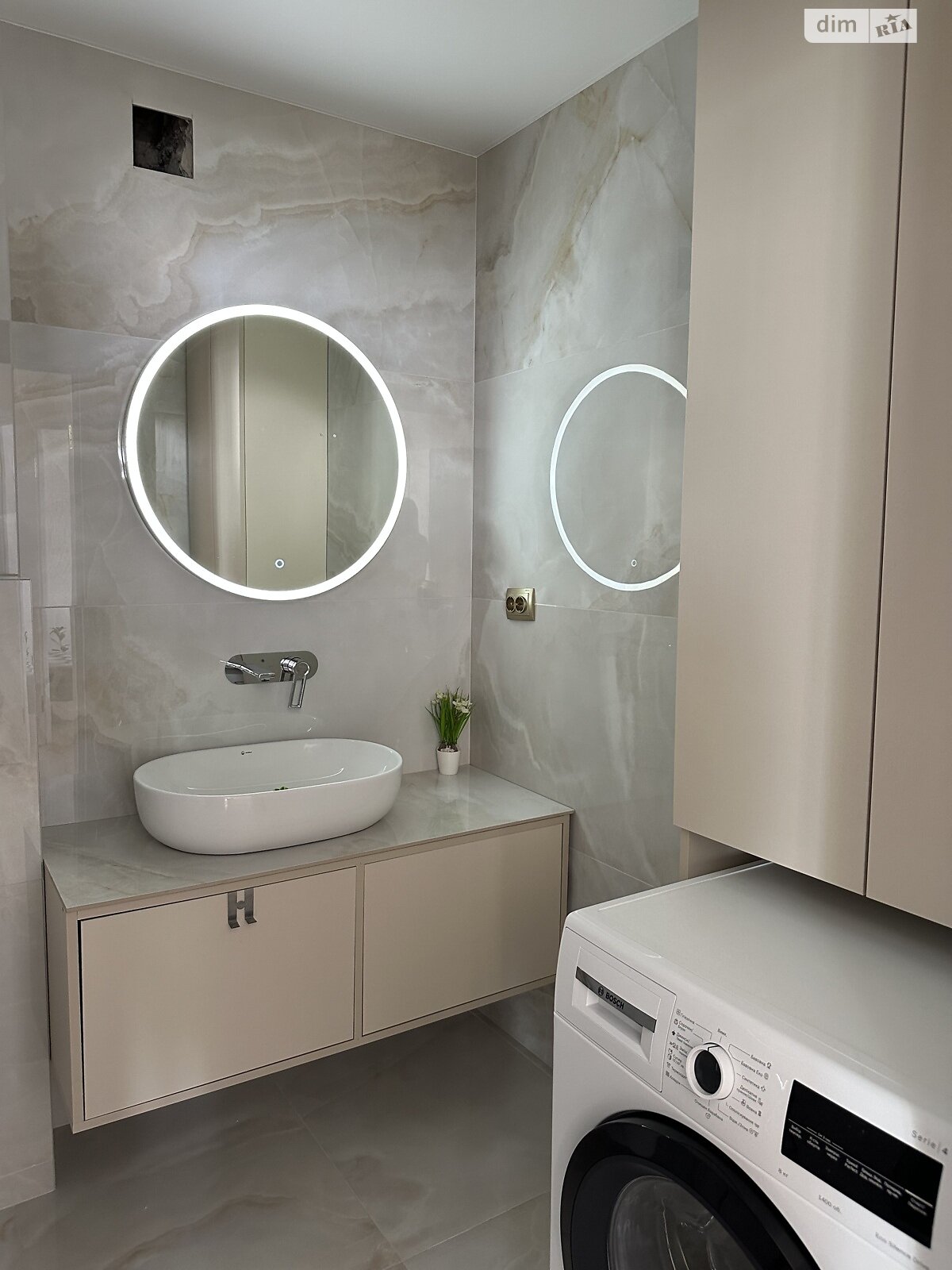 Продаж трикімнатної квартири в Тернополі, на вул. Пирогова 46, район Центр фото 1 Продаж трикімнатної квартири в Тернополі, на вул. Пирогова 46, район Центр фото 1