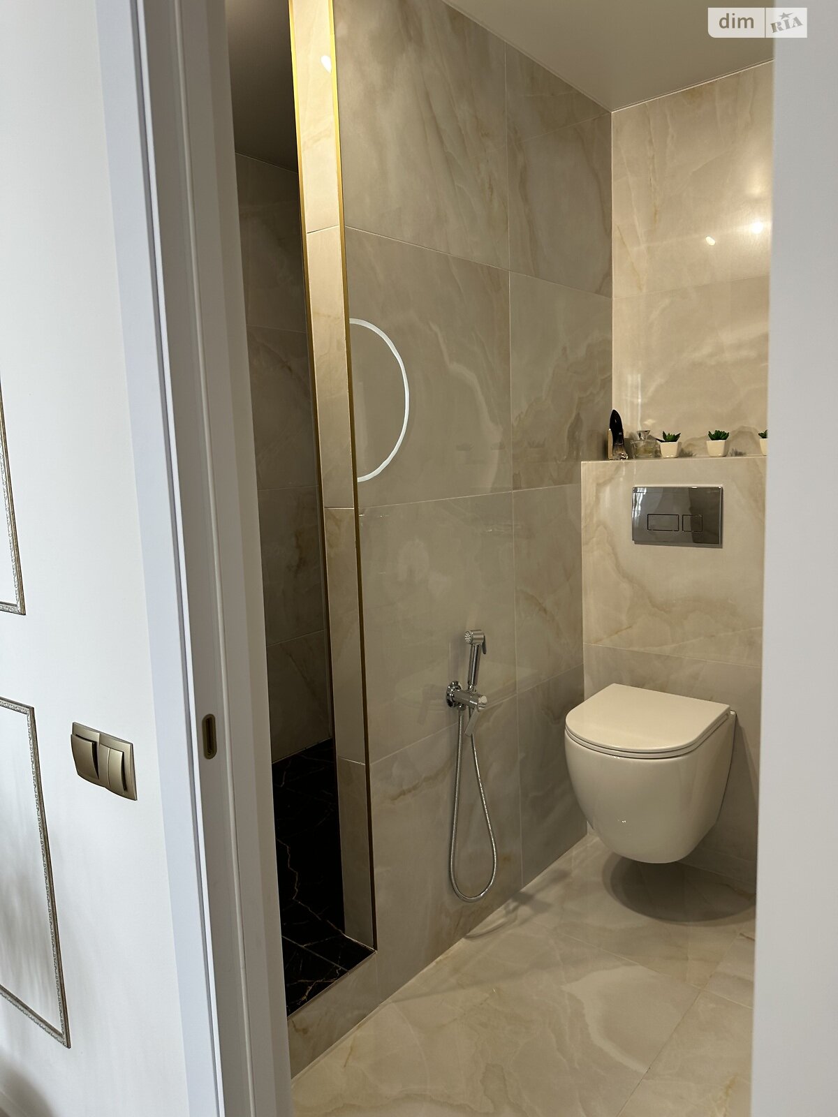 Продаж трикімнатної квартири в Тернополі, на вул. Пирогова 46, район Центр фото 1 Продаж трикімнатної квартири в Тернополі, на вул. Пирогова 46, район Центр фото 1