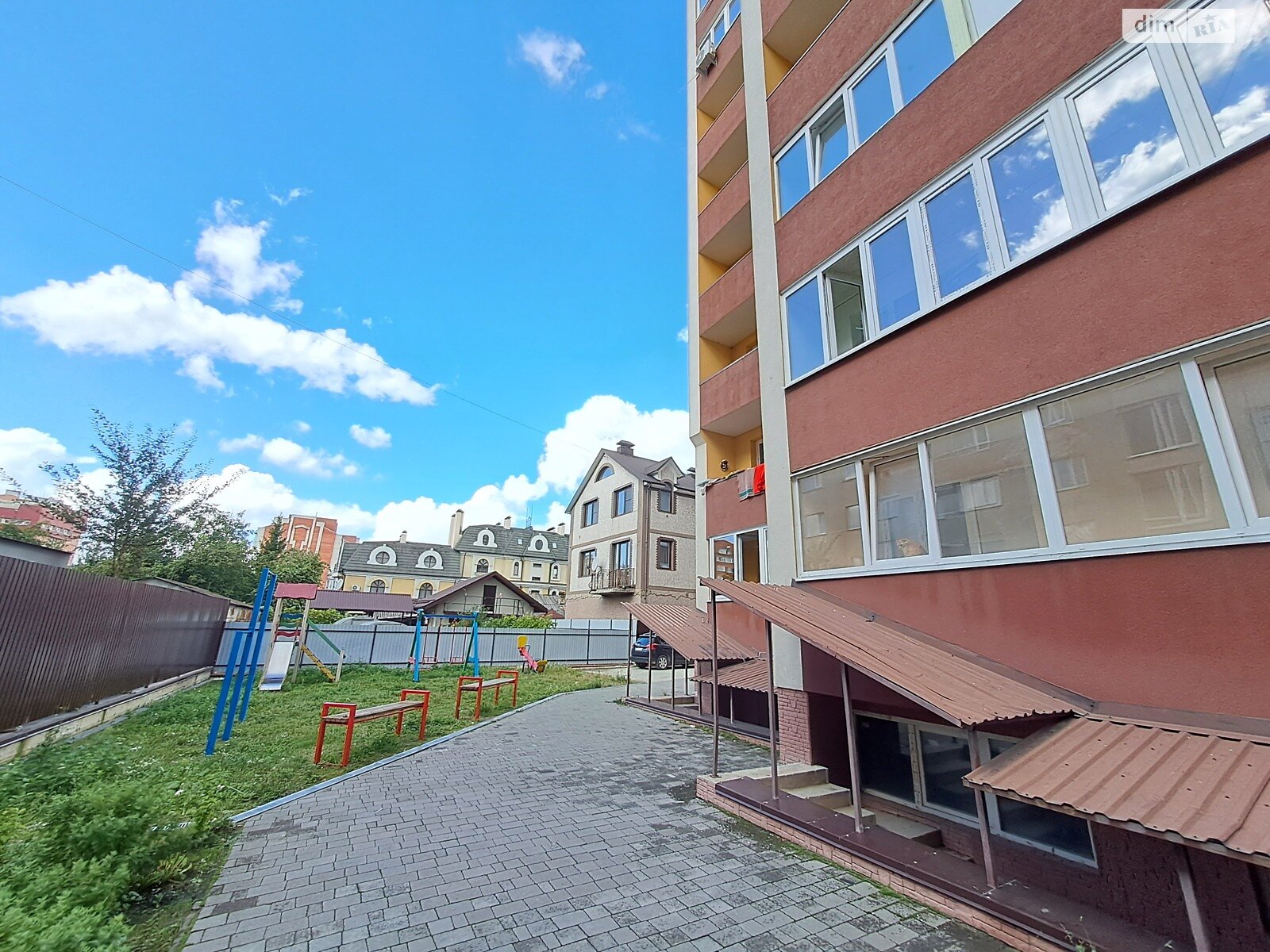 Продаж однокімнатної квартири в Тернополі, на вул. Пирогова, район Центр фото 1 Продаж однокімнатної квартири в Тернополі, на вул. Пирогова, район Центр фото 1