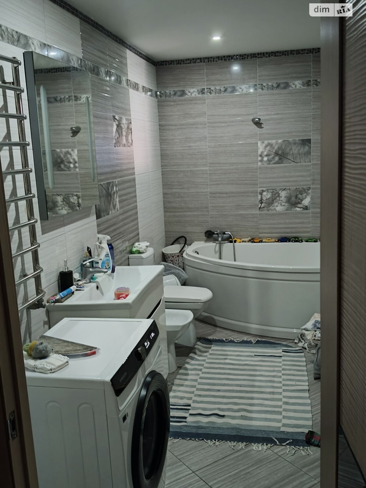 Продаж чотирикімнатної квартири в Тернополі, на вул. Січових Стрільців, район Центр фото 1