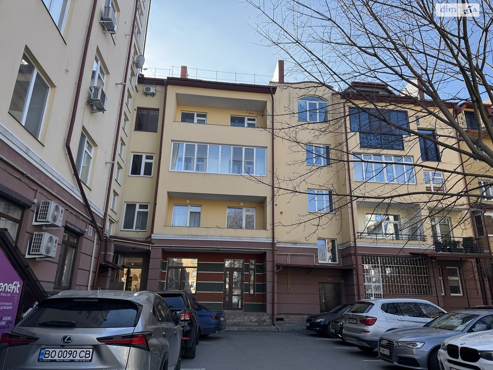 Продажа четырехкомнатной квартиры в Тернополе, на ул. Слепого Йосипа Кардинала, район Центр фото 1 Продажа четырехкомнатной квартиры в Тернополе, на ул. Слепого Йосипа Кардинала, район Центр фото 1