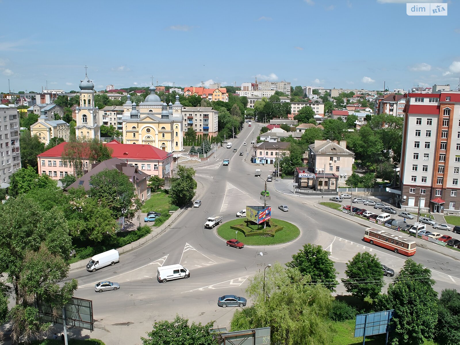 Продаж трикімнатної квартири в Тернополі, на вул. Стадникової Софії 9, район Центр фото 1 Продаж трикімнатної квартири в Тернополі, на вул. Стадникової Софії 9, район Центр фото 1
