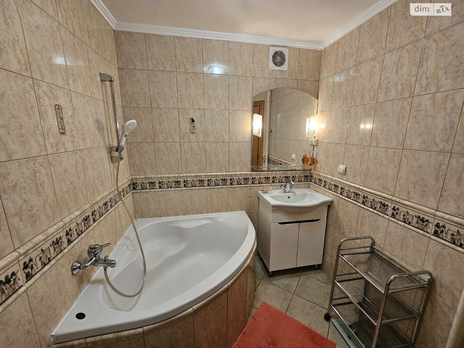 Продаж однокімнатної квартири в Тернополі, на вул. Торговиця, район Оболоня фото 1 Продаж однокімнатної квартири в Тернополі, на вул. Торговиця, район Оболоня фото 1