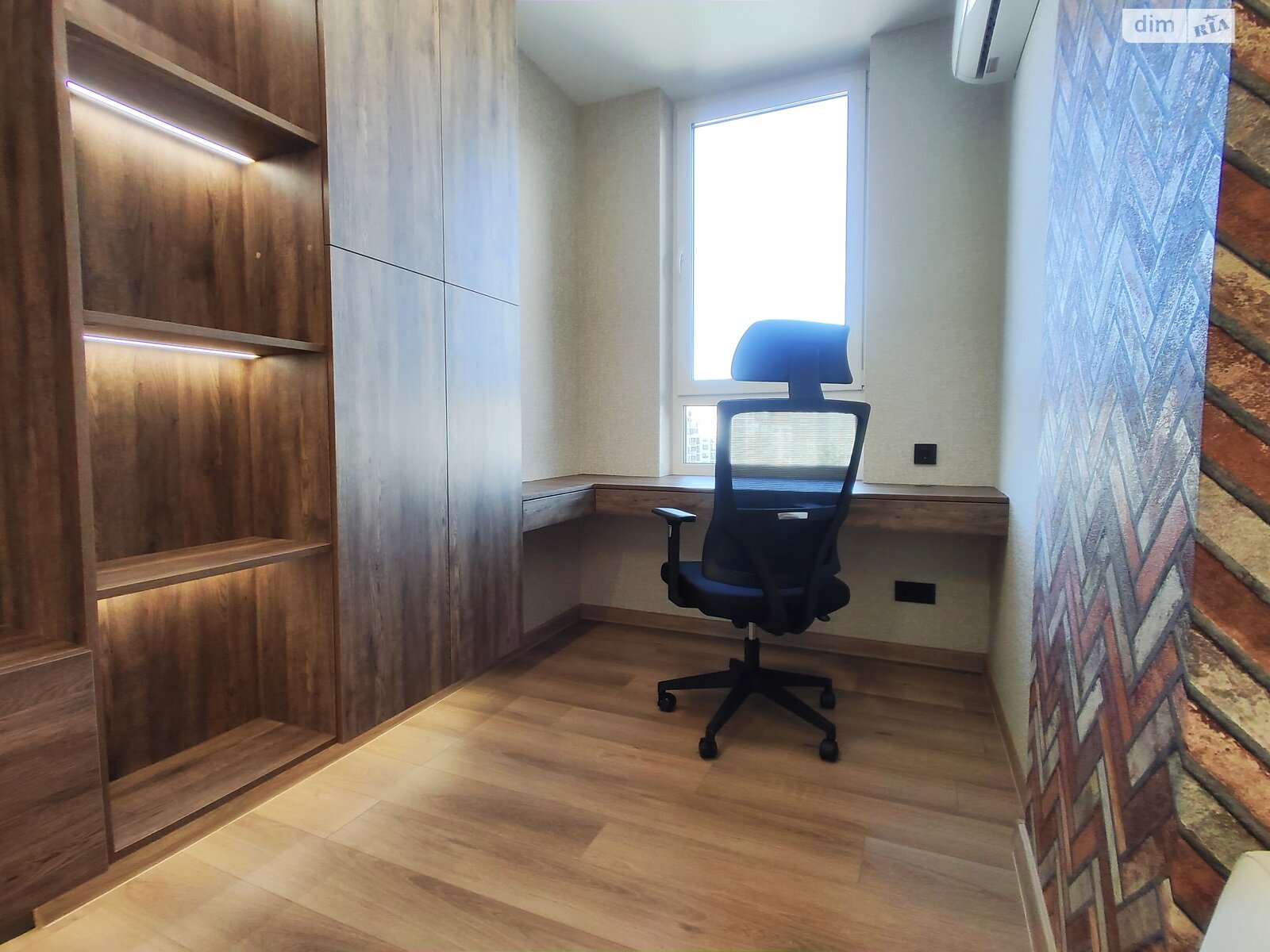 Продажа трехкомнатной квартиры в Тернополе, на ул. Торговица 19, район Центр фото 1