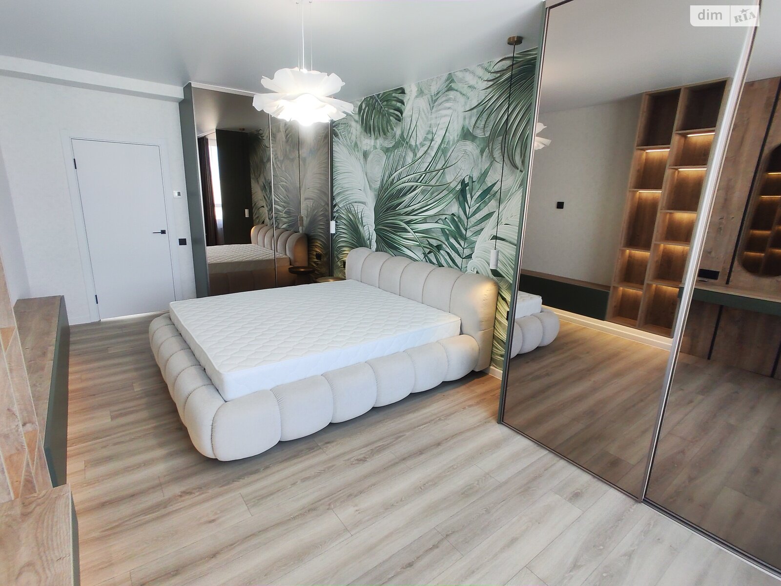 Продажа трехкомнатной квартиры в Тернополе, на ул. Торговица 19, район Центр фото 1