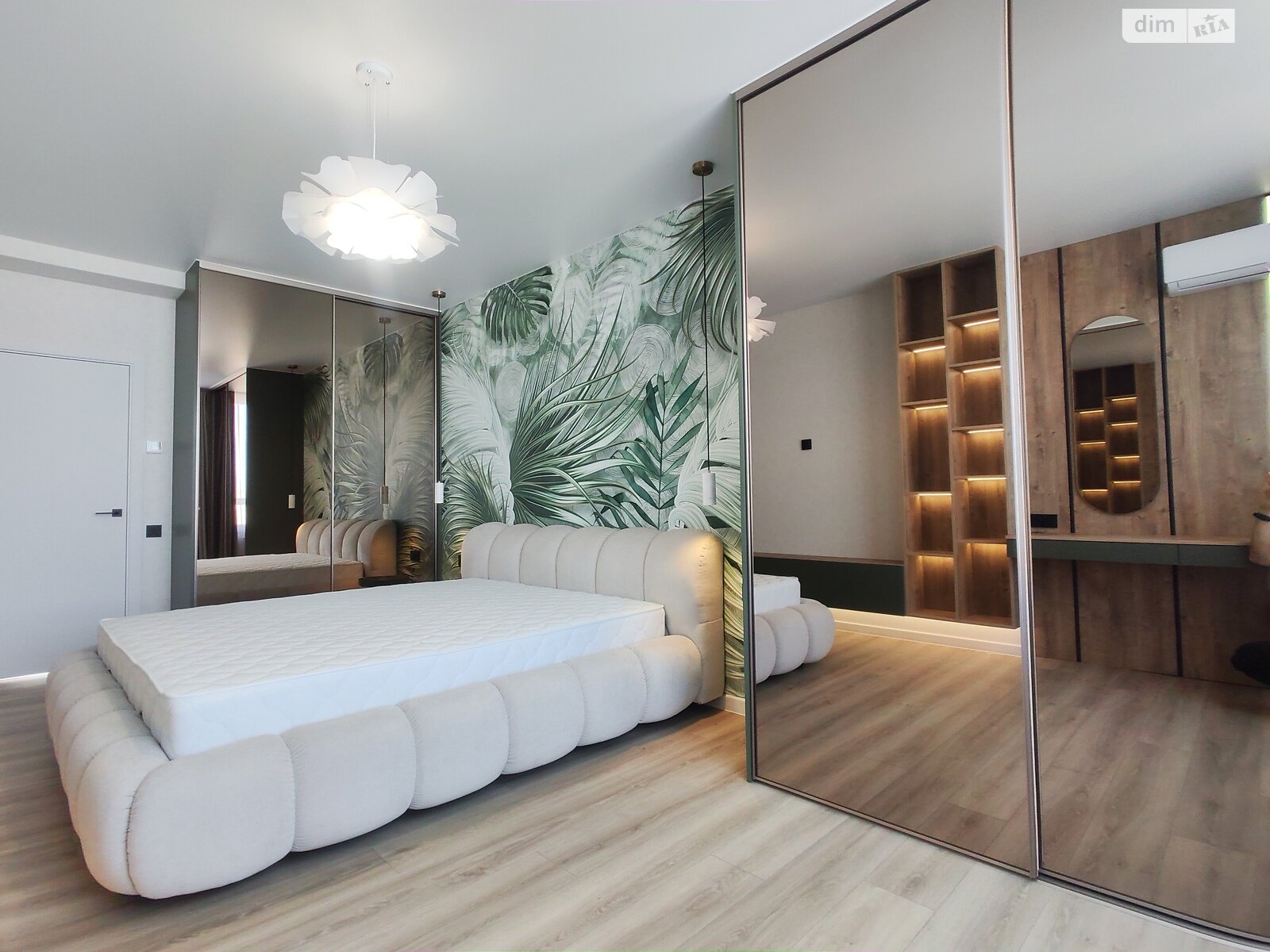 Продажа трехкомнатной квартиры в Тернополе, на ул. Торговица 19, район Центр фото 1