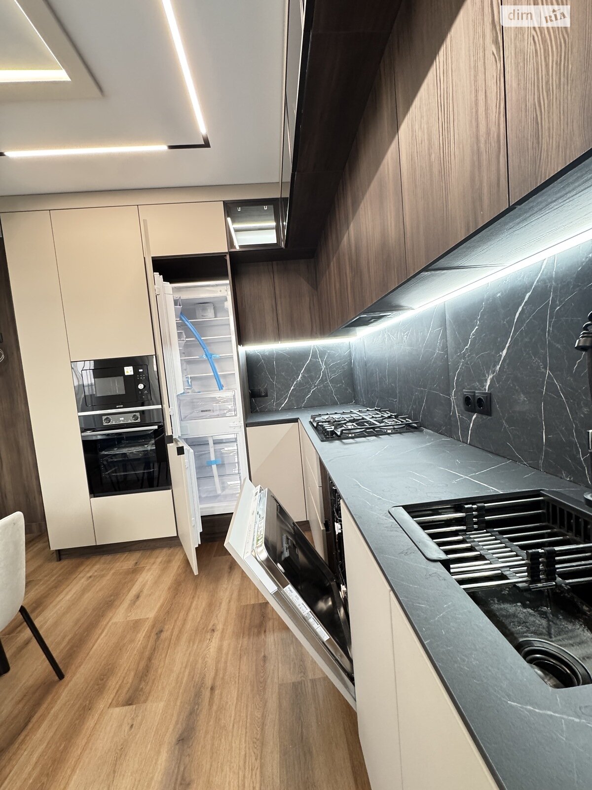 Продажа двухкомнатной квартиры в Тернополе, на ул. Торговица 19, район Центр фото 1 Продажа двухкомнатной квартиры в Тернополе, на ул. Торговица 19, район Центр фото 1