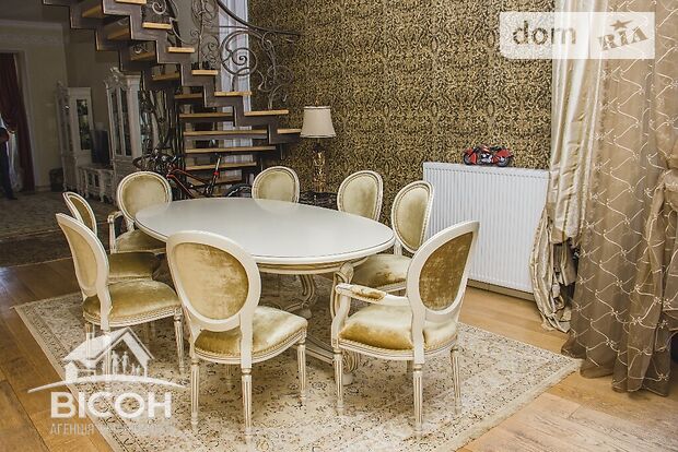 Продаж трикімнатної квартири в Тернополі, на вул. Валова 3, район Центр фото 1 Продаж трикімнатної квартири в Тернополі, на вул. Валова 3, район Центр фото 1