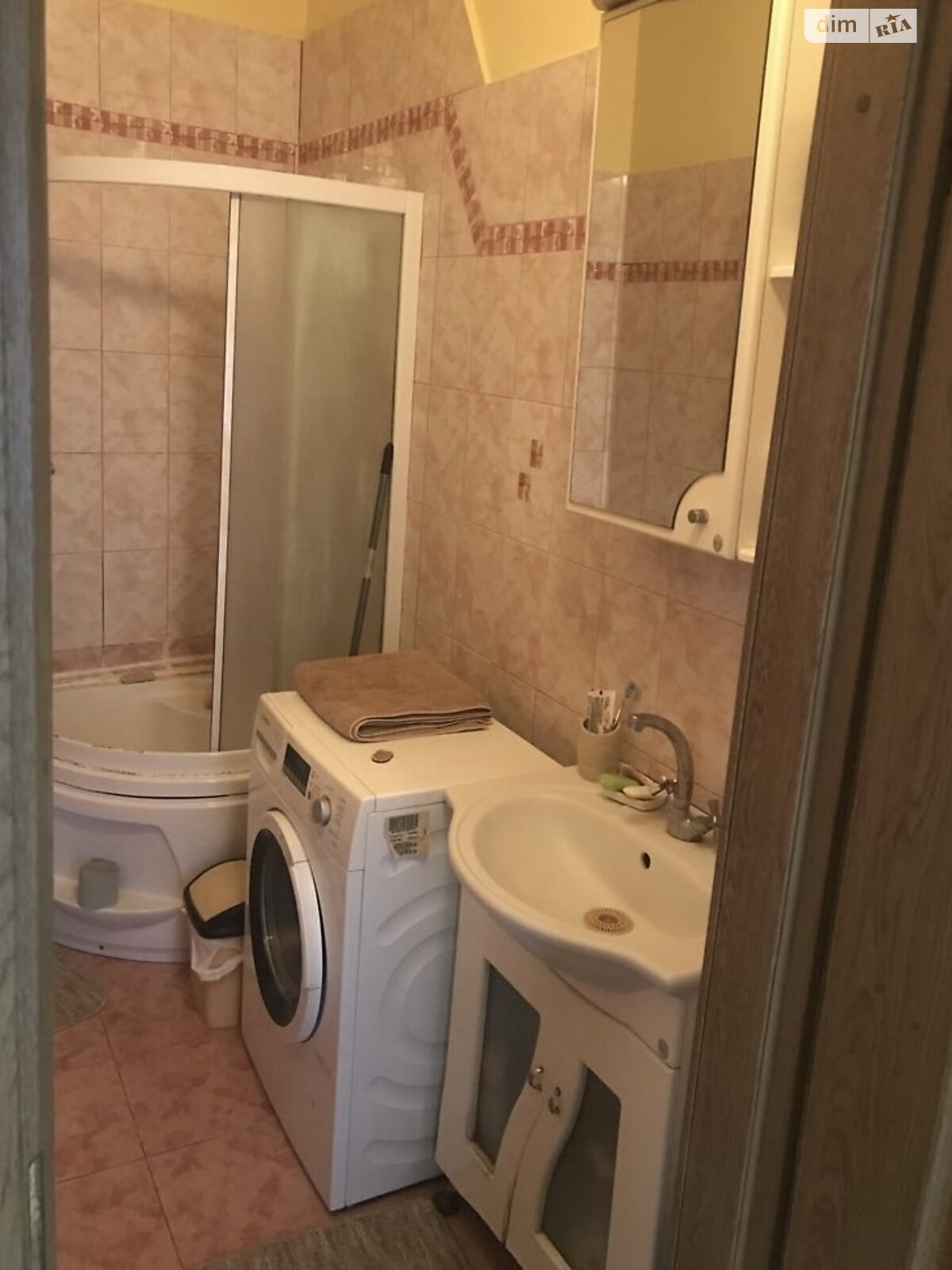Продажа двухкомнатной квартиры в Тернополе, на ул. Веселая 32, район Центр фото 1 Продажа двухкомнатной квартиры в Тернополе, на ул. Веселая 32, район Центр фото 1