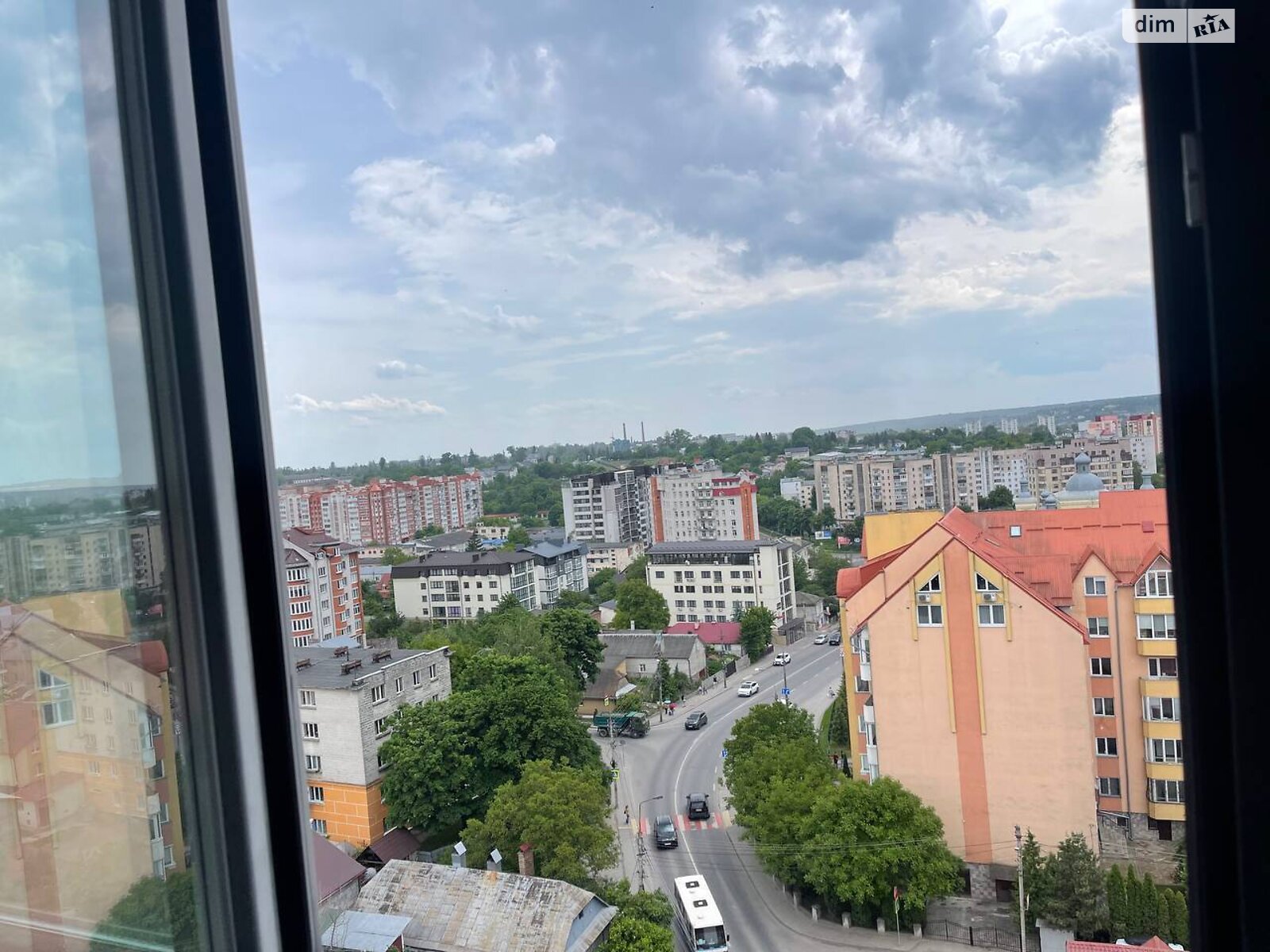 Продаж двокімнатної квартири в Тернополі, на вул. Замонастирська, район Центр фото 1 Продаж двокімнатної квартири в Тернополі, на вул. Замонастирська, район Центр фото 1